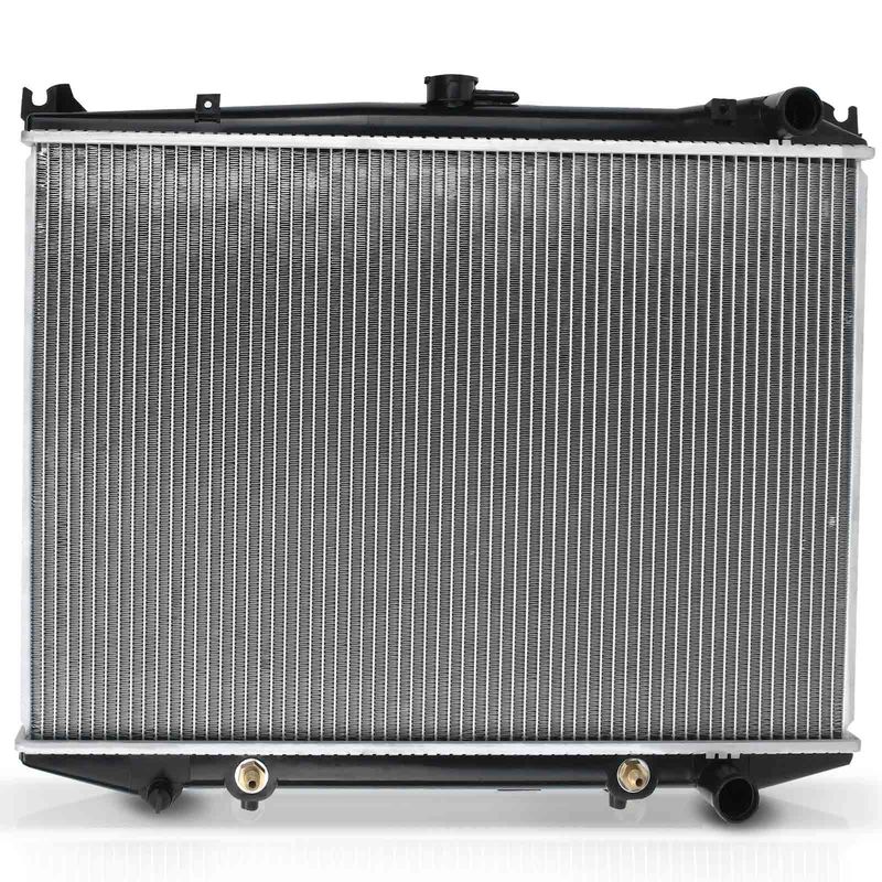 Radiator with Oil Cooler for Nissan Pathfinder 1987-1995 Pickup D21 2.4L 3.0L