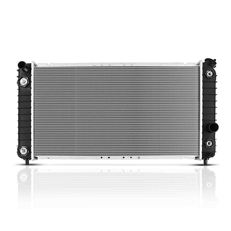 Radiator with Oil Cooler for Chevy Blazer S10 GMC Jimmy Sonoma Isuzu 4.3L Auto